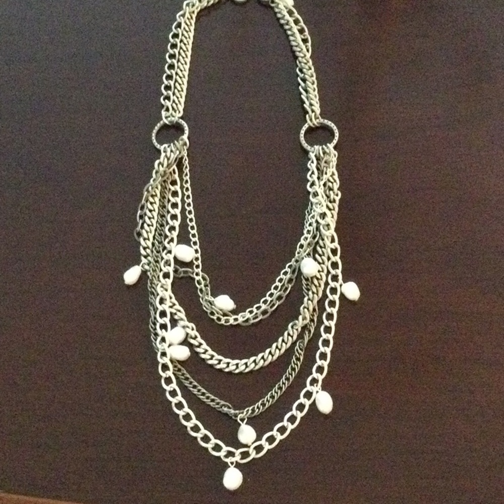 Stella and Dot silver and pearl necklace